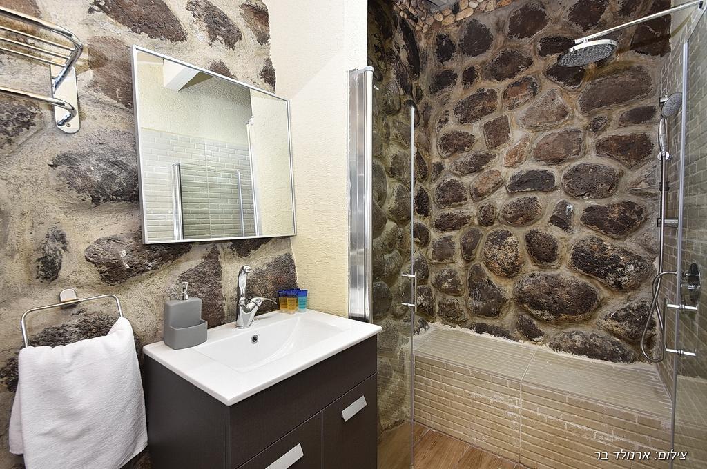 בקתה מקום טוב באמצע Kinneret Exterior foto